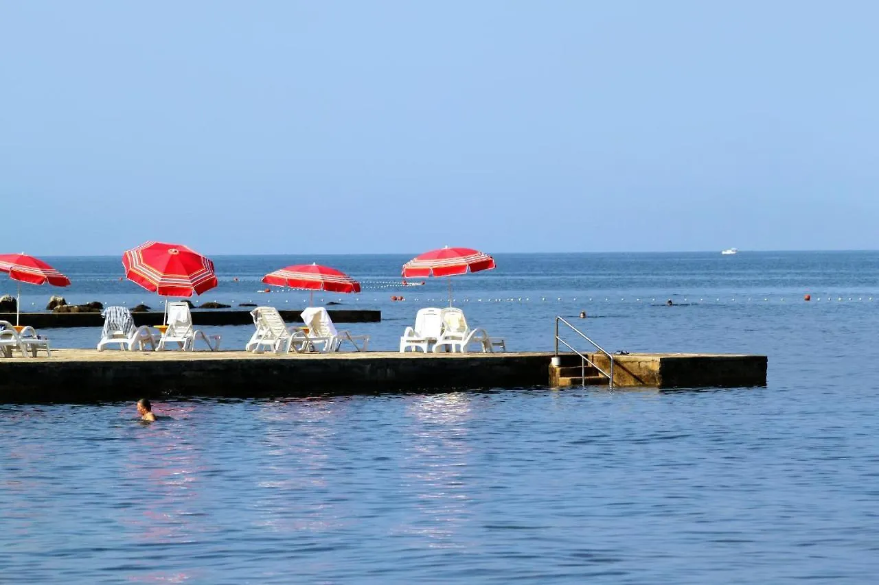 Apartments With A Parking Space Umag - 6978 Kroatië