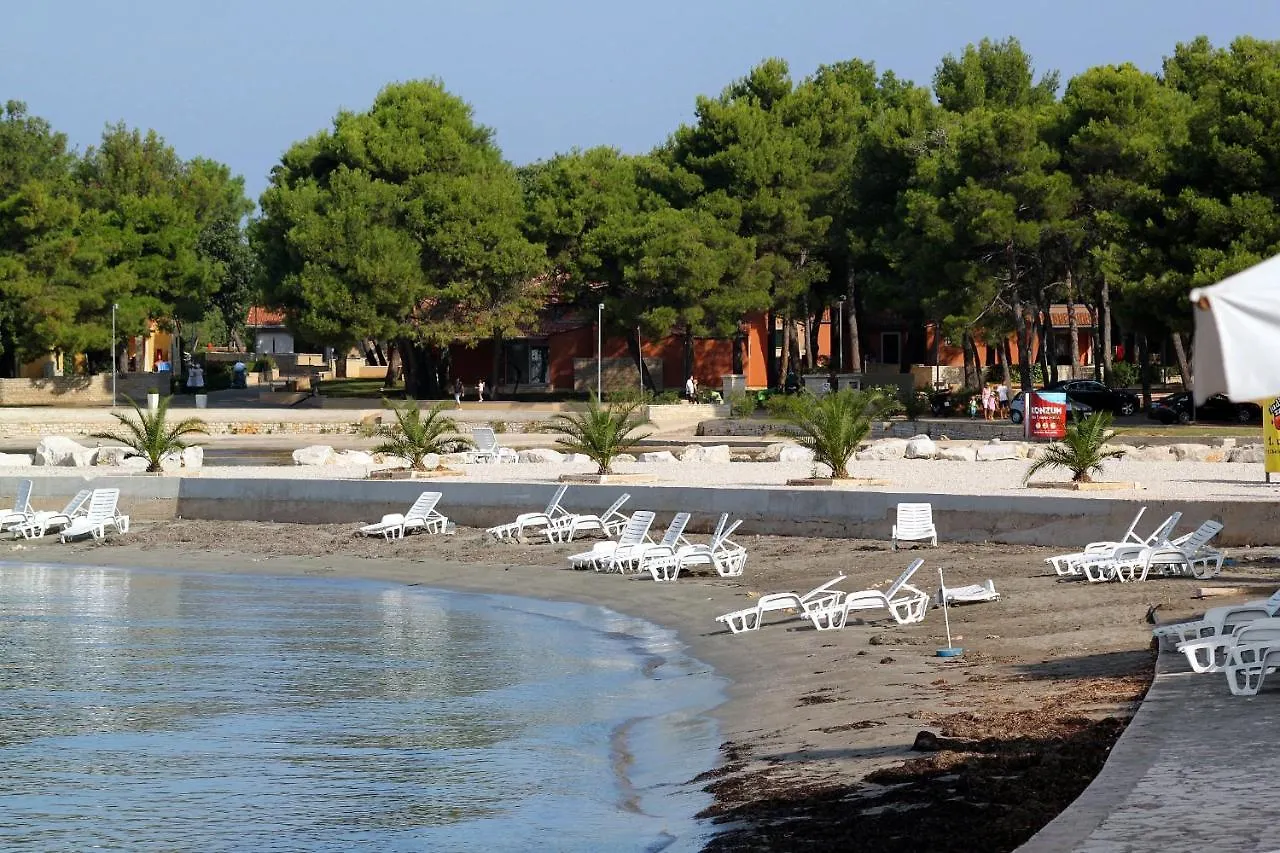 Apartments With A Parking Space Umag - 6978
