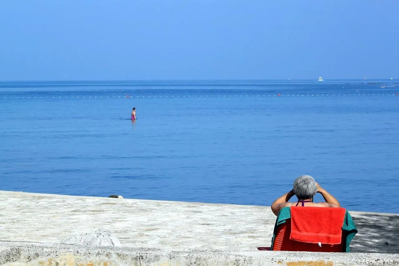 Apartments With A Parking Space Umag - 6978