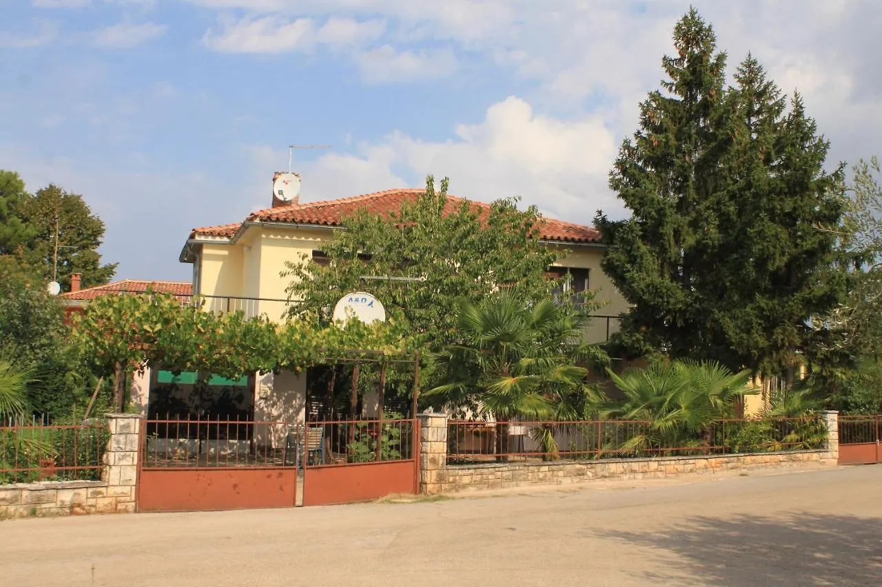 Apartments With A Parking Space Umag - 6978