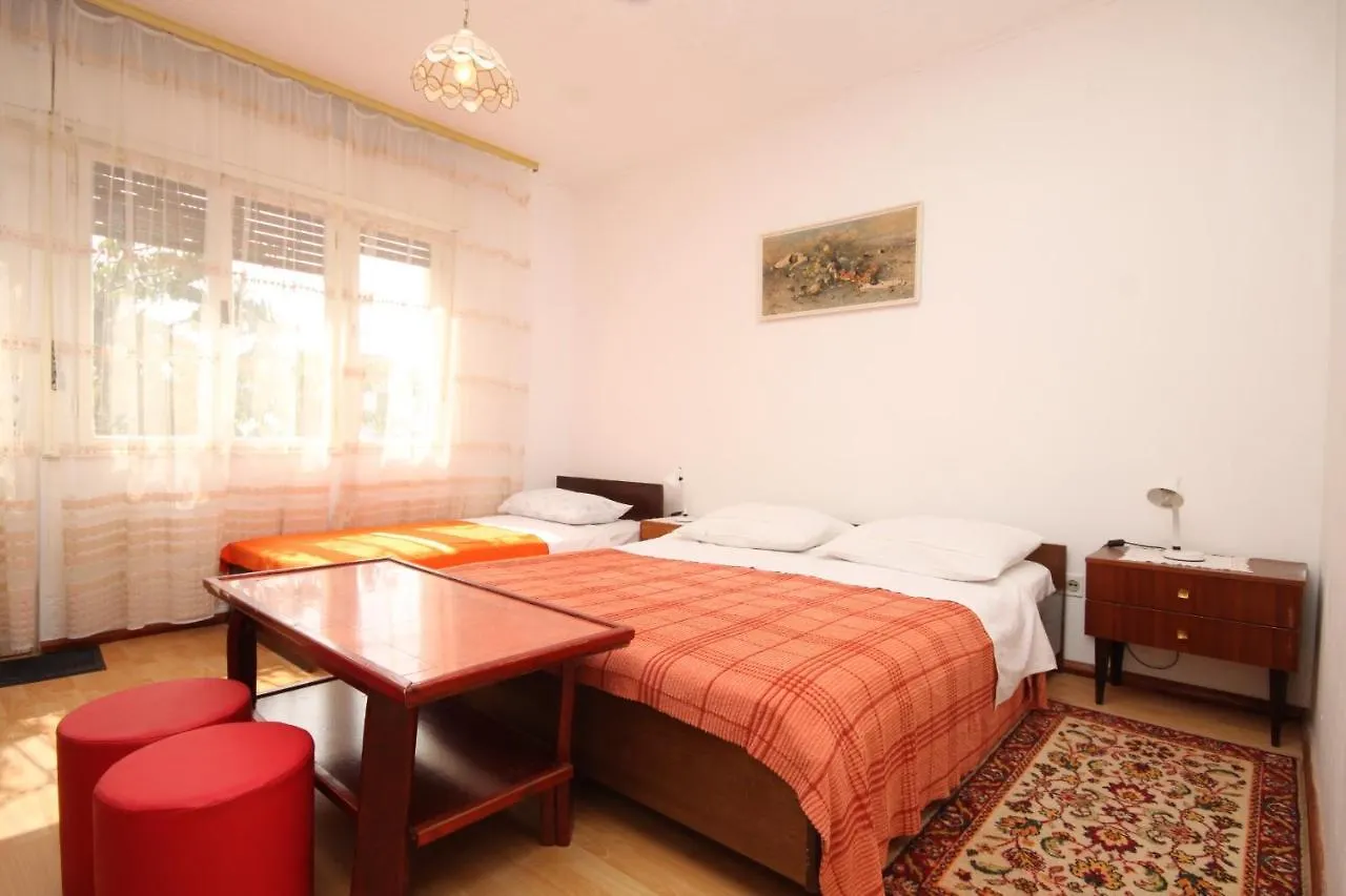 Apartments With A Parking Space Umag - 6978