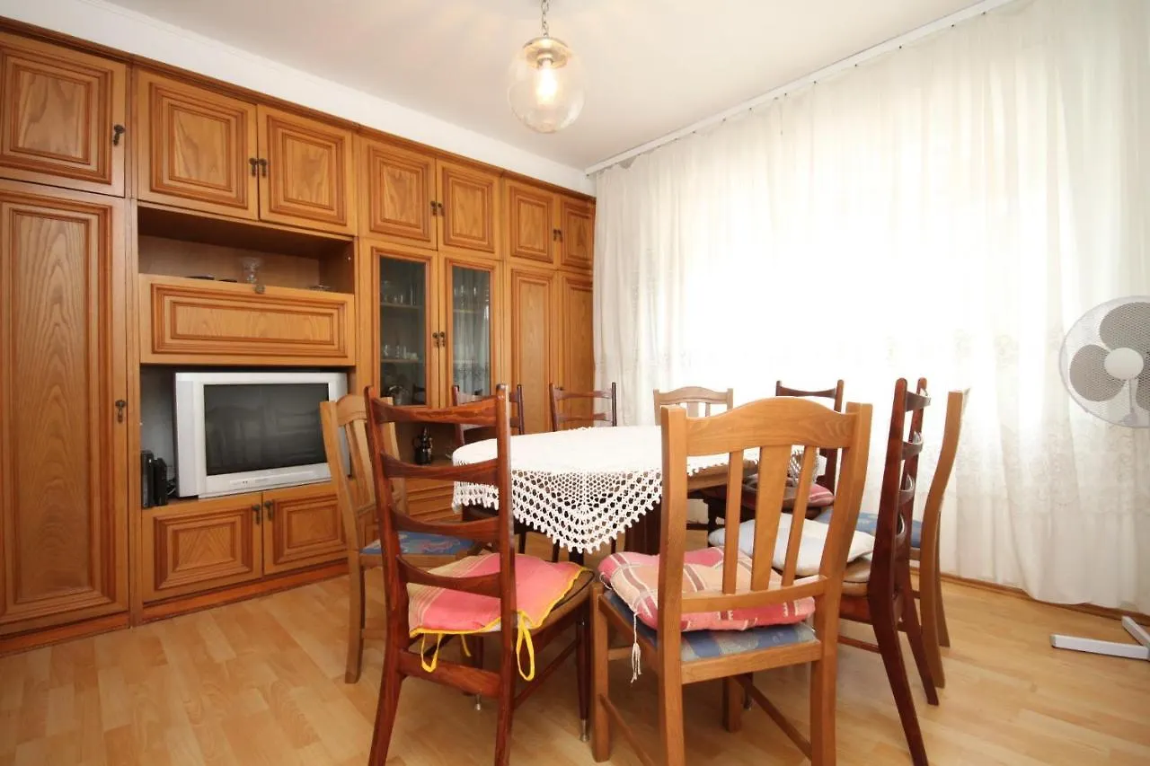 Apartments With A Parking Space Umag - 6978