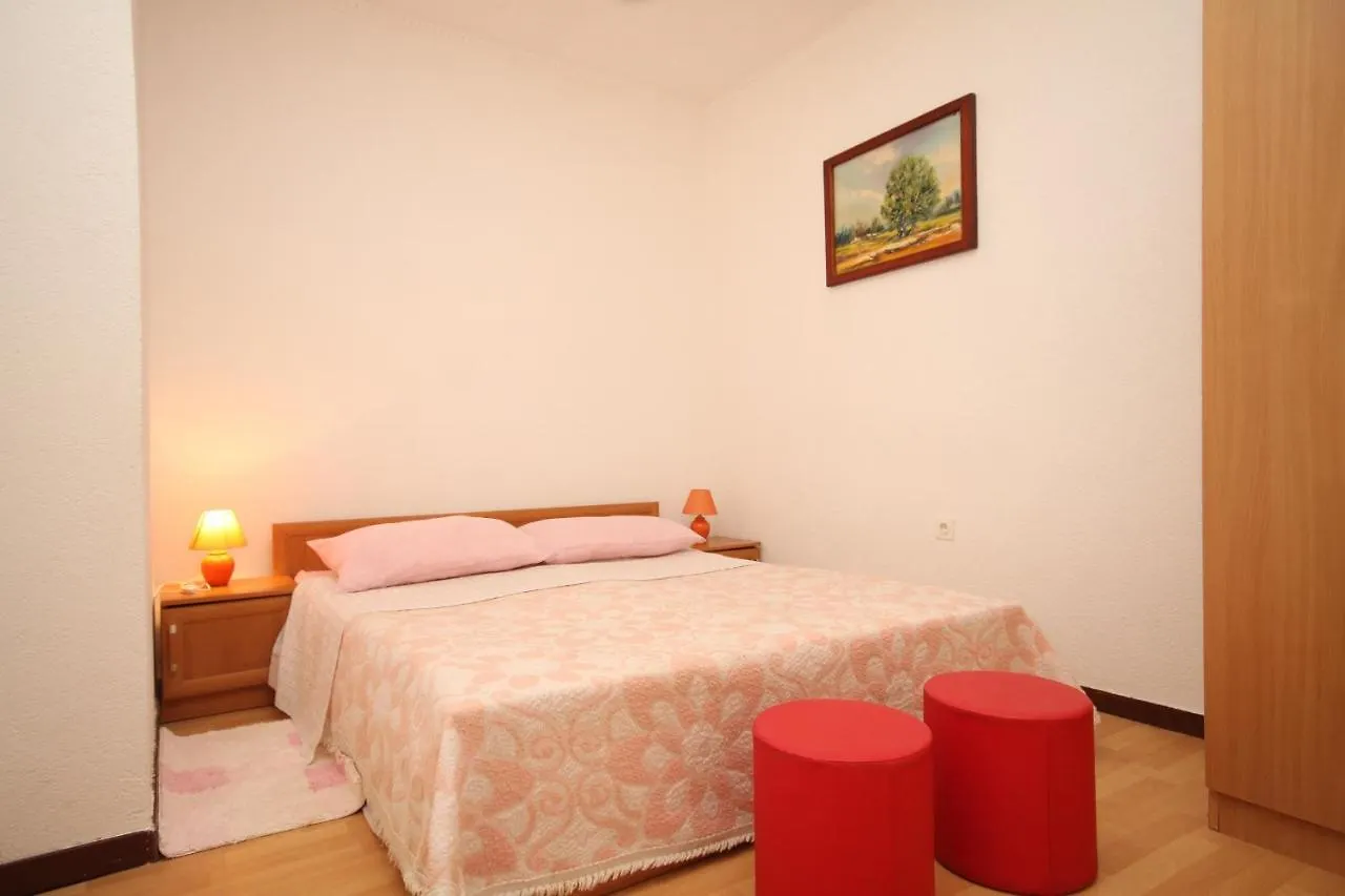 Apartments With A Parking Space Umag - 6978