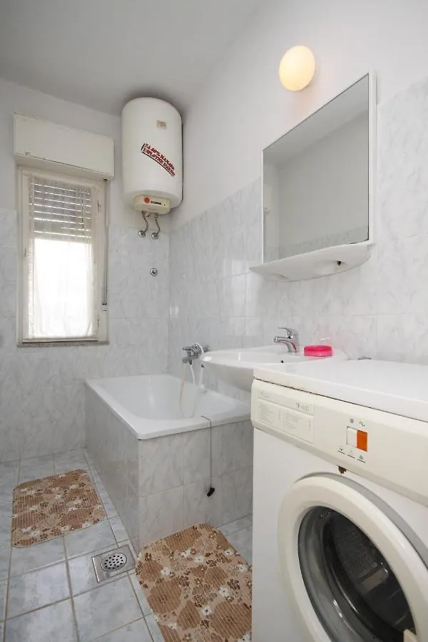 Apartments With A Parking Space Umag - 6978