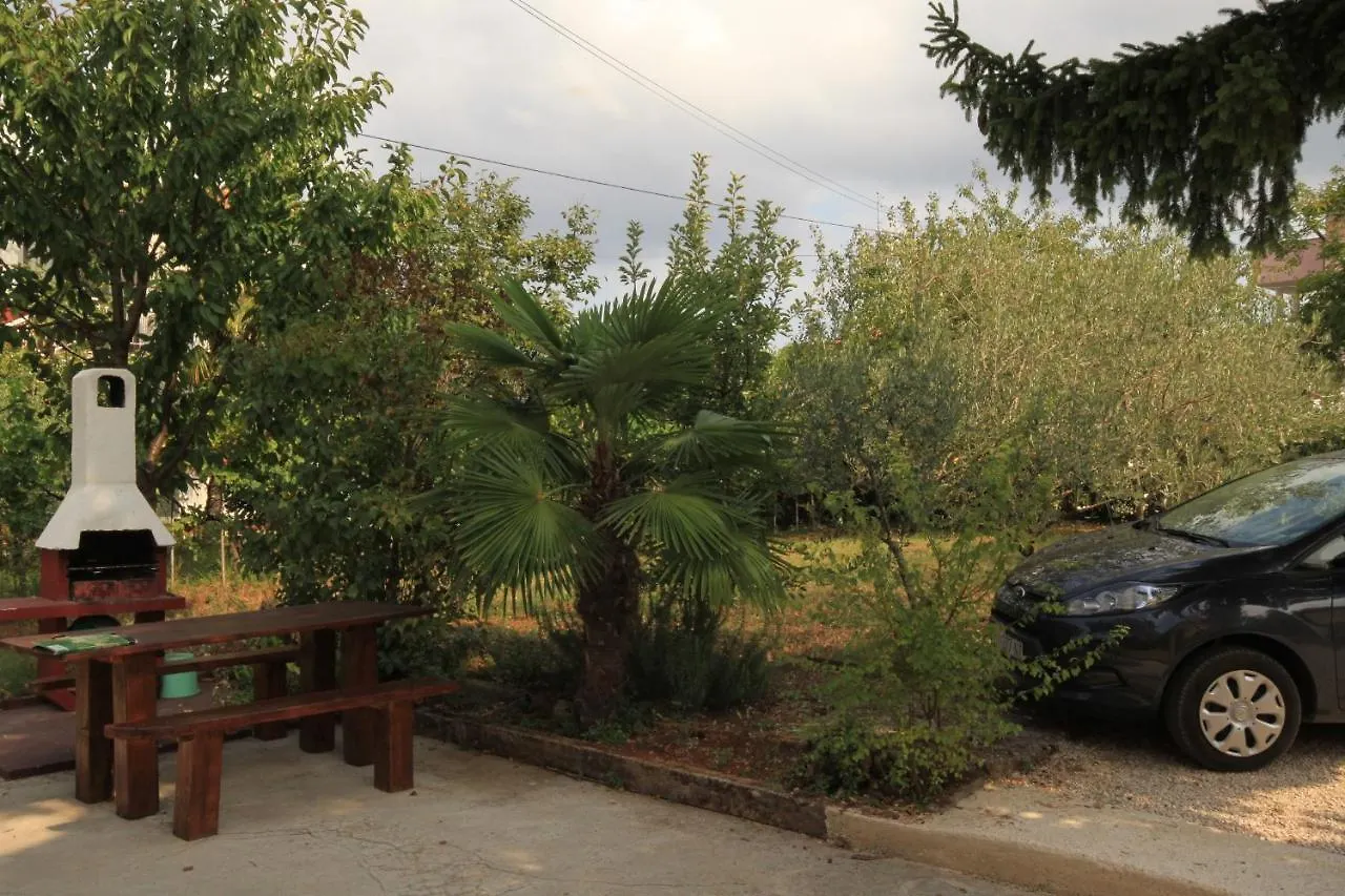 Apartments With A Parking Space Umag - 6978