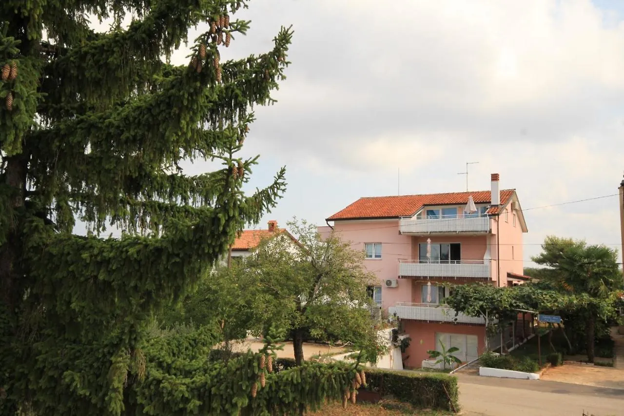Apartments With A Parking Space Umag - 6978