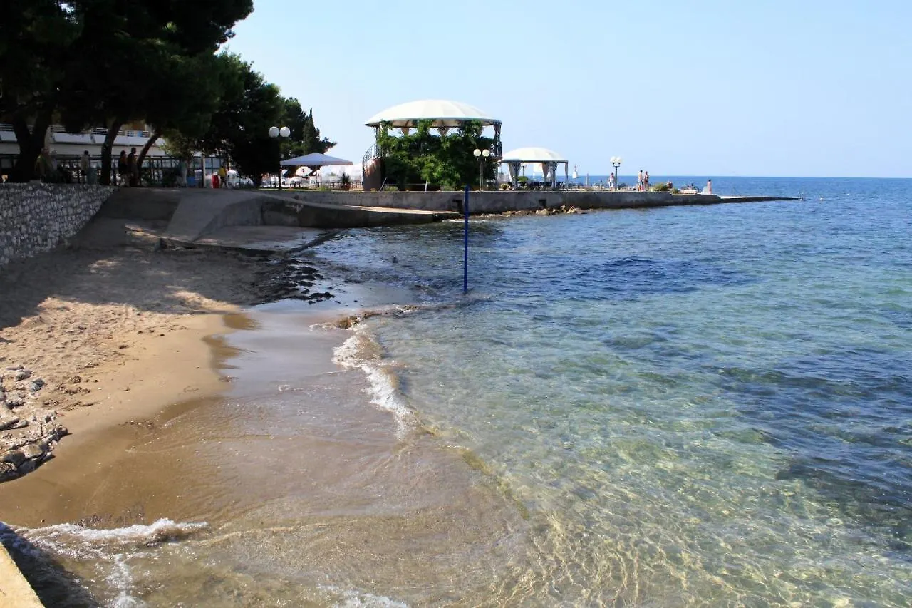 Apartments With A Parking Space Umag - 6978