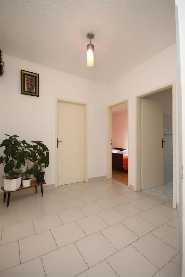 Apartments With A Parking Space Umag - 6978