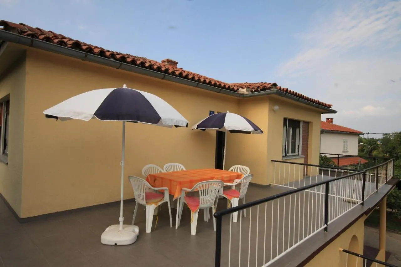 Apartments With A Parking Space Umag - 6978